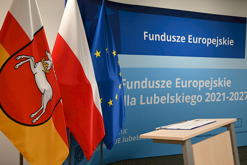 Uroczyste wręczenie umów o dofinansowanie projektów w ramach Działania 1.3 Badania i innowacje w sektorze przedsiębiorstw programu FEL 2021-2027.