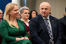 Uroczyste wręczenie umów o dofinansowanie projektów w ramach Działania 8.8 Wsparcie rodziny i pieczy zastępczej (13 umów), 10.5 Wsparcie edukacji w ramach Zintegrowanych Inwestycji Terytorialnych (1 umowa), 10.6 Uczenie się osób dorosłych (12 umów).