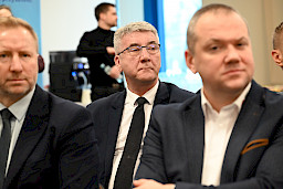 Uroczyste wręczenie umów o dofinansowanie projektów w ramach Działania 8.8 Wsparcie rodziny i pieczy zastępczej (13 umów), 10.5 Wsparcie edukacji w ramach Zintegrowanych Inwestycji Terytorialnych (1 umowa), 10.6 Uczenie się osób dorosłych (12 umów).