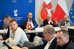 XVII Posiedzenie grup roboczych działających przy Komitecie Monitorującym Fundusze Europejskie dla Lubelskiego 2021-2027, członek prezydium zabiera głos.