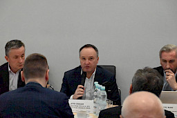 XXXVIII Posiedzenie Komitetu Monitorującego Regionalny Program Operacyjny Województwa Lubelskiego, przewodniczący prezydium zabiera głos.