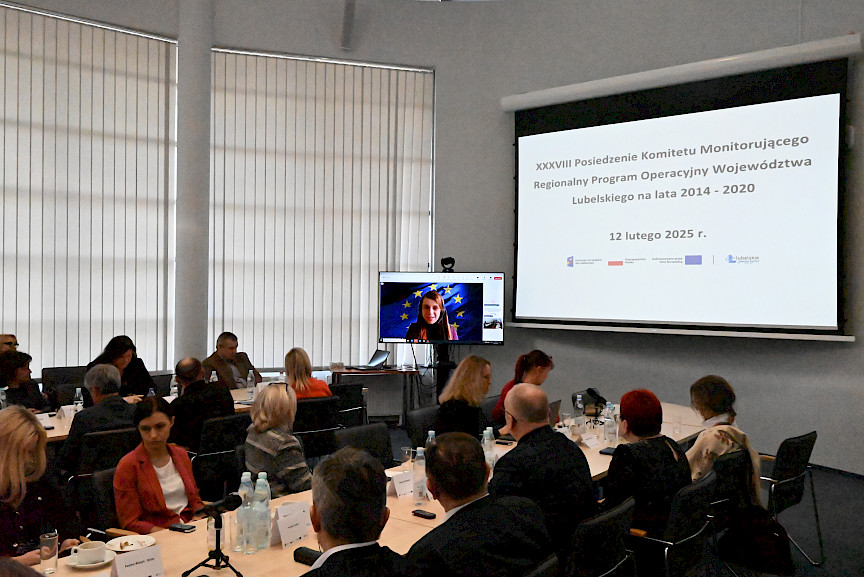 XXXVIII Posiedzenie Komitetu Monitorującego Regionalny Program Operacyjny Województwa Lubelskiego, na zdjęciu widoczni uczestnicy spotkania.