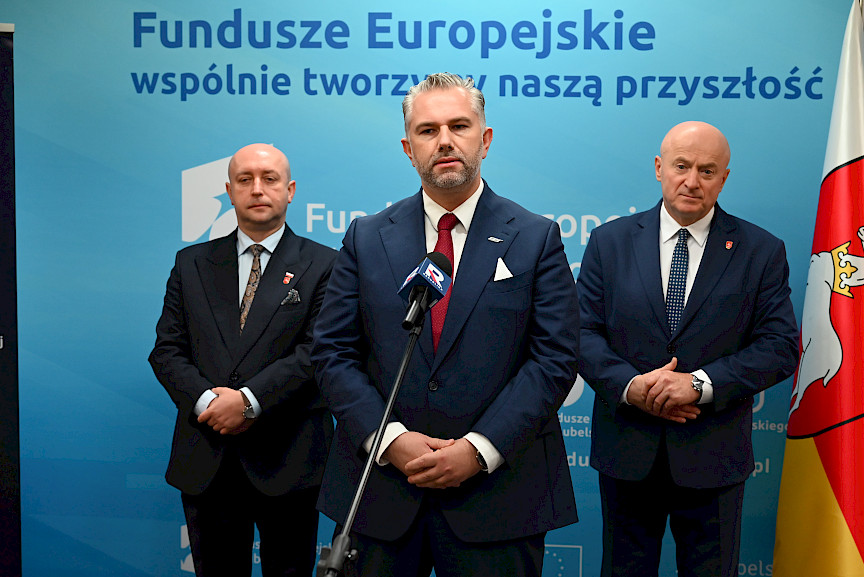 Wręczenie umowy na zakup 4 Elektrycznych Zespołów Trakcyjnych
