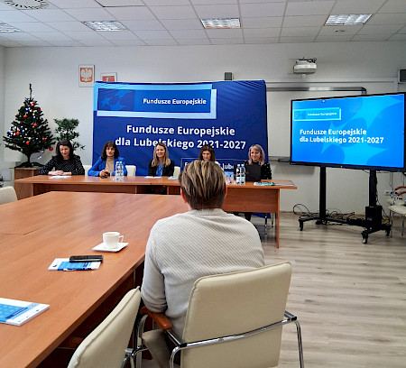 prowadzący i uczestnik