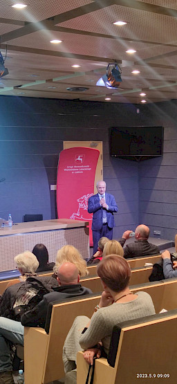 Dyrektor LAWP Marek Neckier otwiera szkolenie