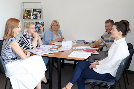 uczestnicy i prowadzący szkolenie